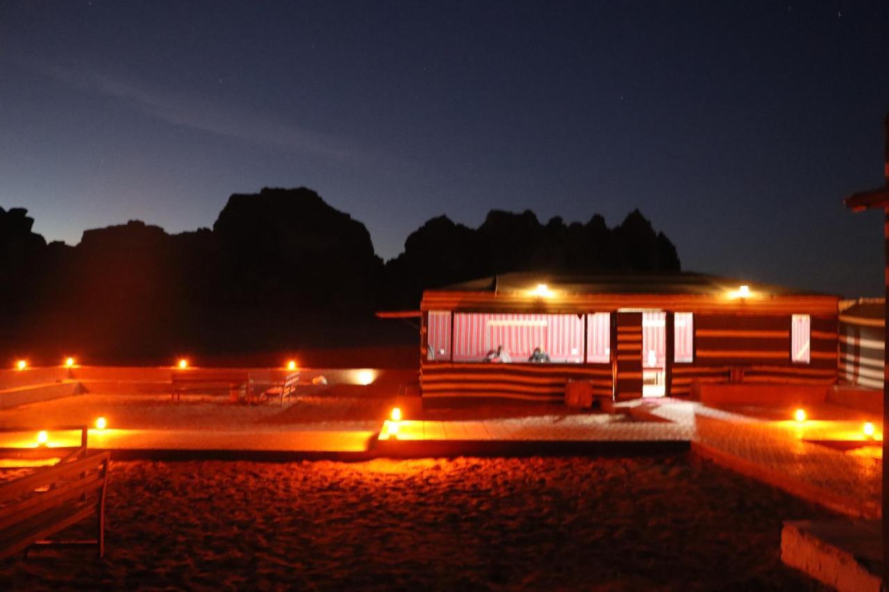 Wadi Rum Legend Camp Екстер'єр фото