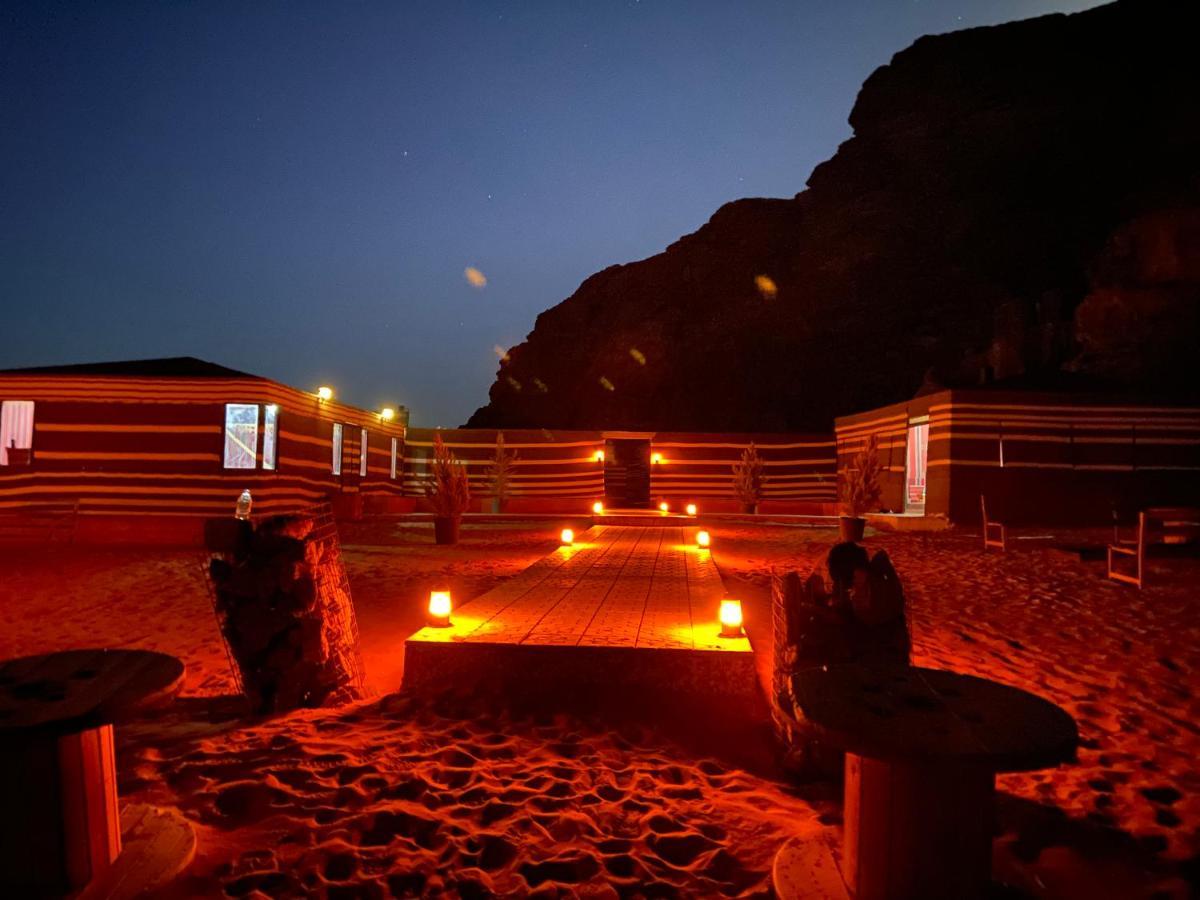 Wadi Rum Legend Camp Екстер'єр фото